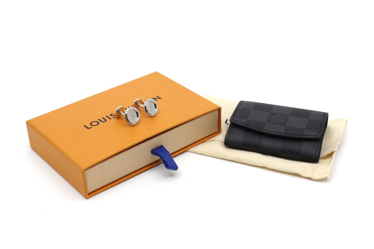滋賀 ルイヴィトン カフス M68100 買取＆入荷情報