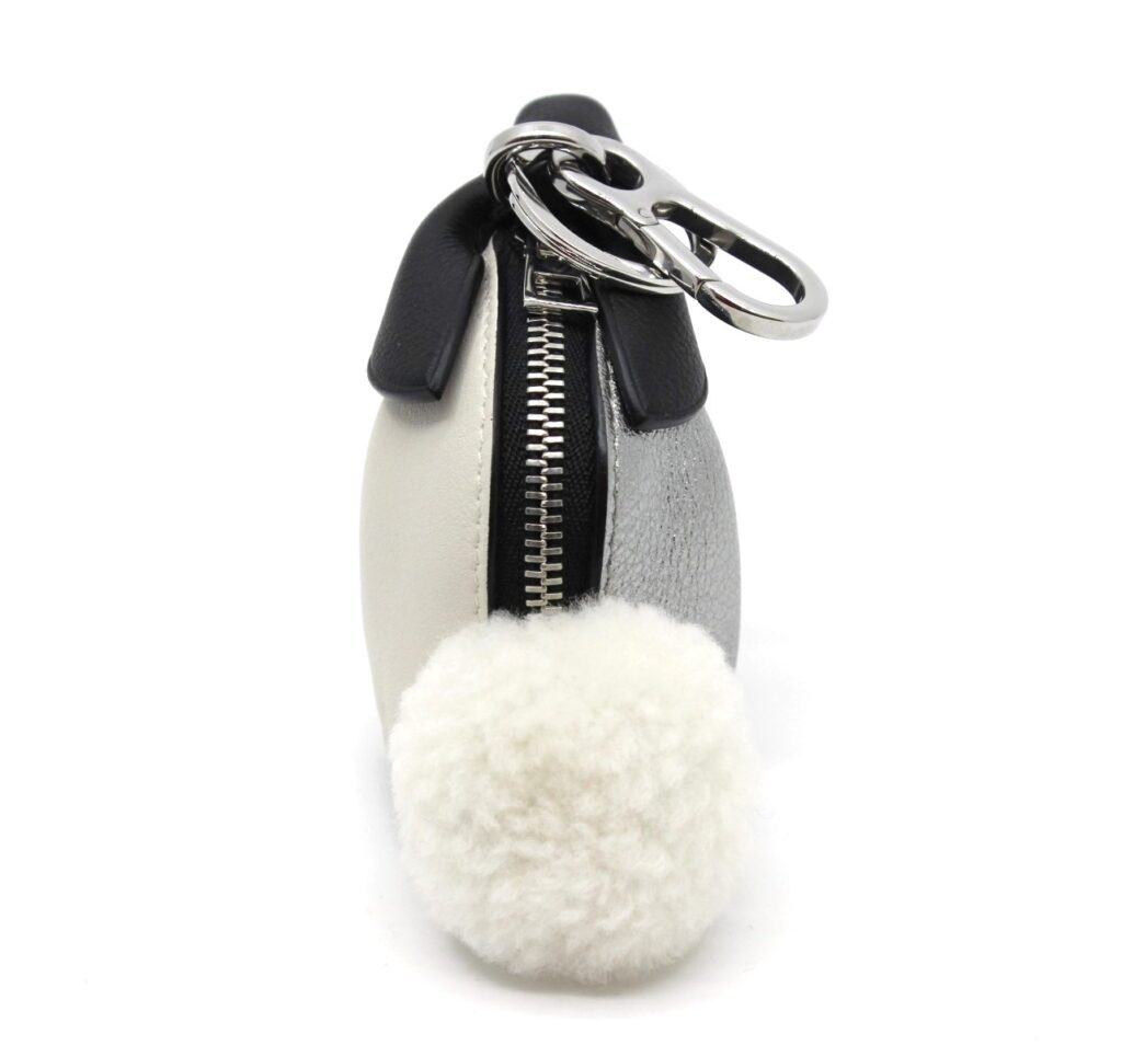 ロエベのコインケース