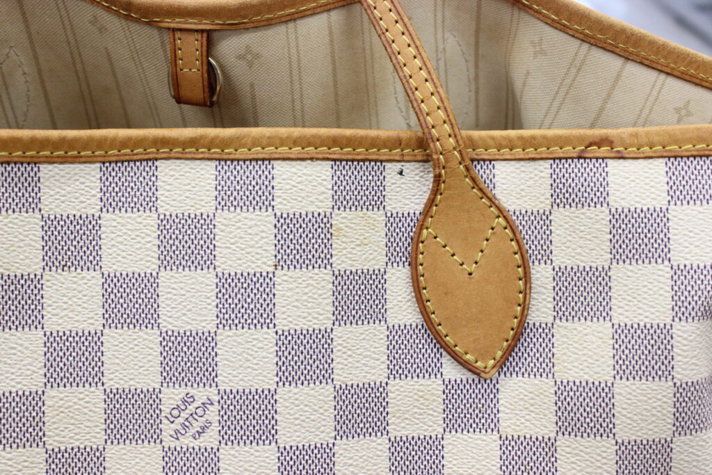 アズール・ネヴァーフル